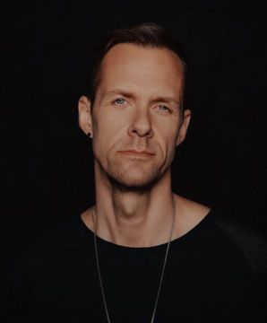 ADAM BEYER 1.jpg